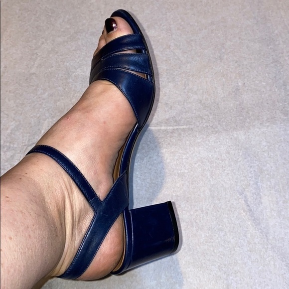 Fratelli Rossetti Sz 39 Low Block Heel Navy Leather Open Toe Sandals - Picture 11 of 12